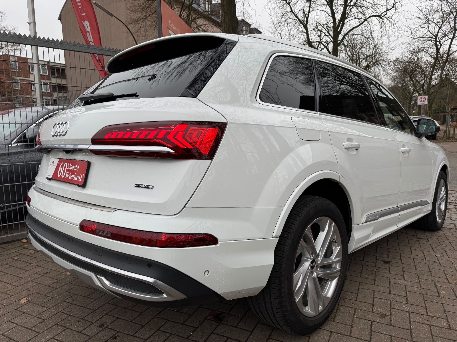 Fahrzeugabbildung Audi Q7 45 TFSI quattro tiptronic*MEMORY*PANO*7-SITZE