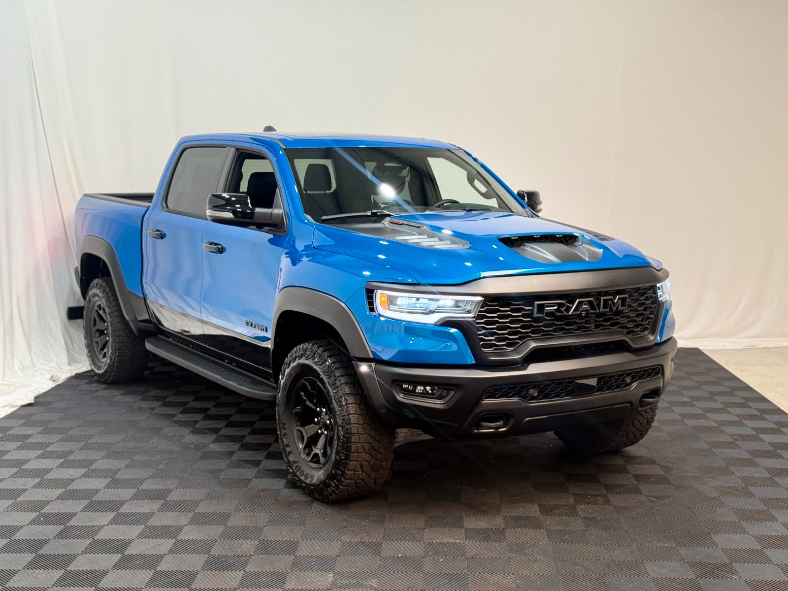 Fahrzeugabbildung Dodge RAM 1500 RHO H/O