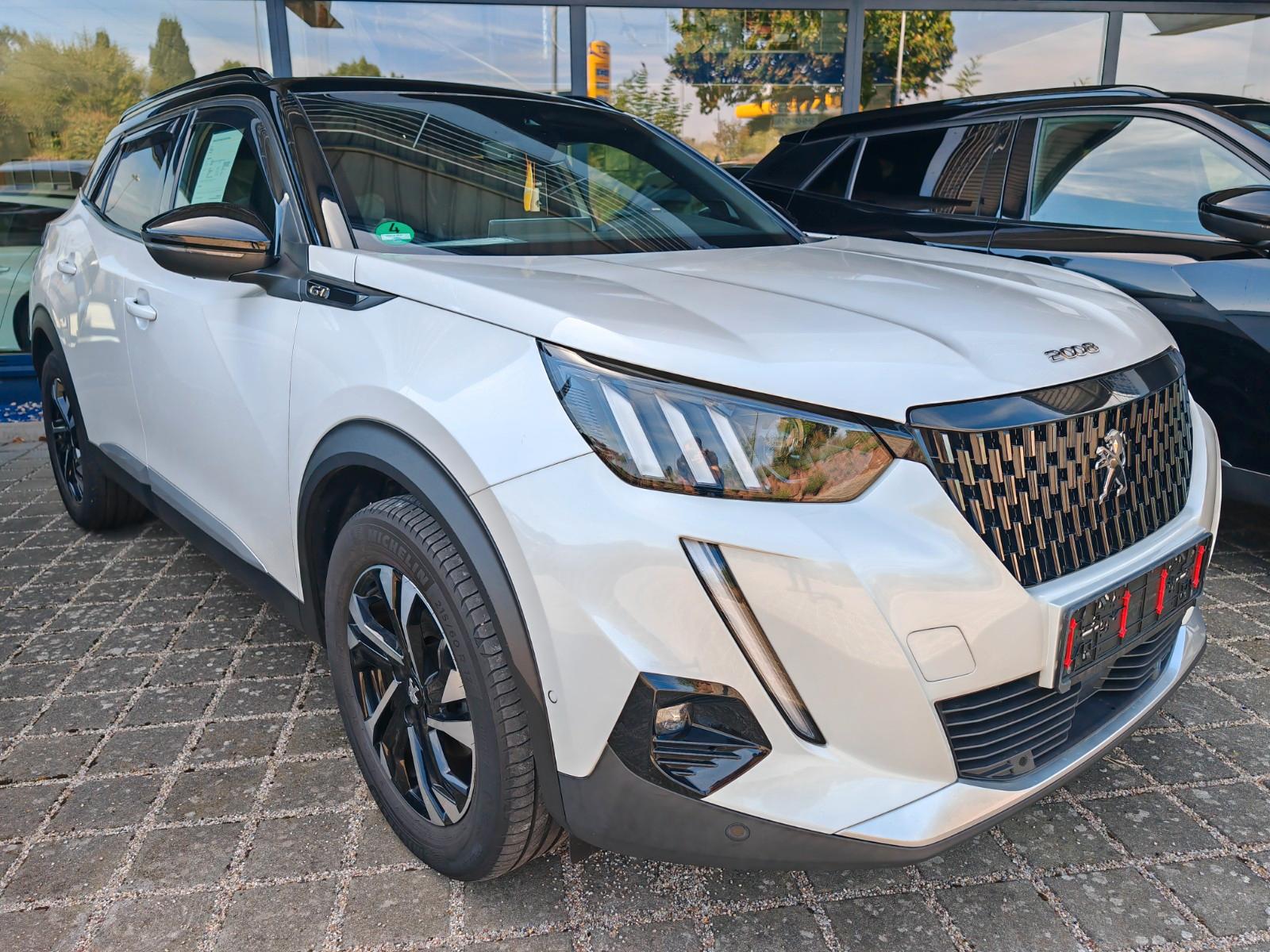 Peugeot 2008 PureTech 130 EAT8 GT