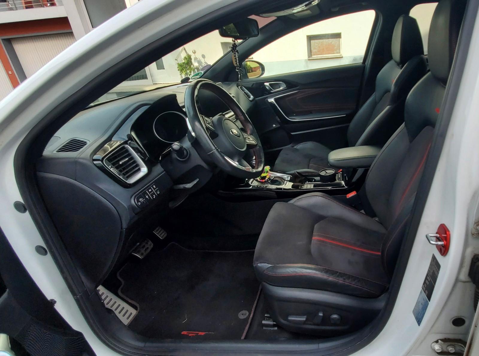 Kia pro_cee'd / ProCeed 1.6 T-GDI DCT GT Pano* 