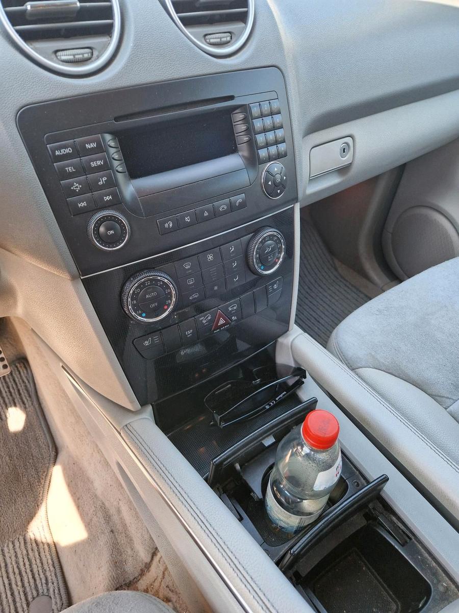Mercedes-Benz ML350 2006 — photo 7