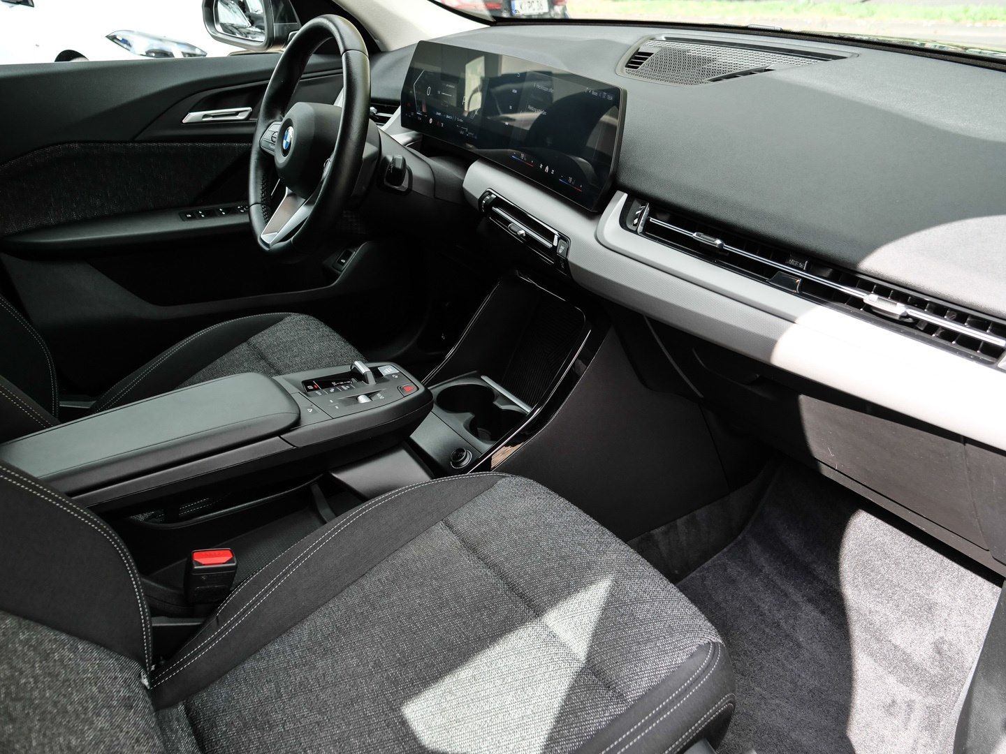BMW X1 sDrive18d Aut Nav LED Parkass PDC RFK Shz foto 16