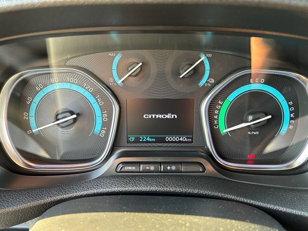 Fahrzeugabbildung Citroën Jumpy ELEKTRO, Klima, PTS, Tempomat, 3-Sitzer, D