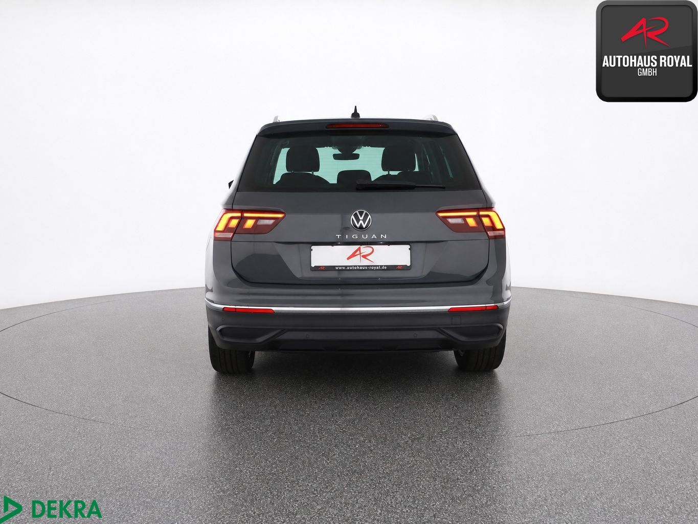 Volkswagen Tiguan 2.0 TDI R LINE 19Z. STANDHZ,360° KEYLESS foto 4
