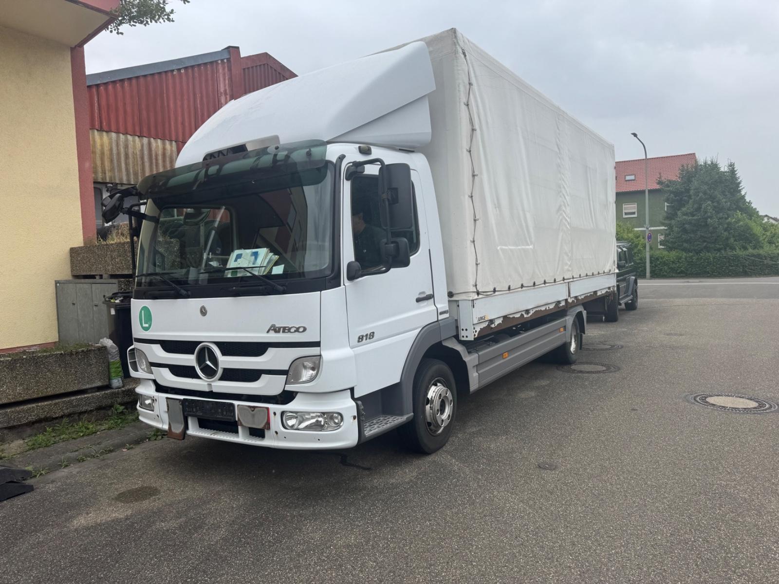 Mercedes-Benz Atego 818 pritsche Plan, Ladebordwand
