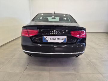 Audi A8 - 4