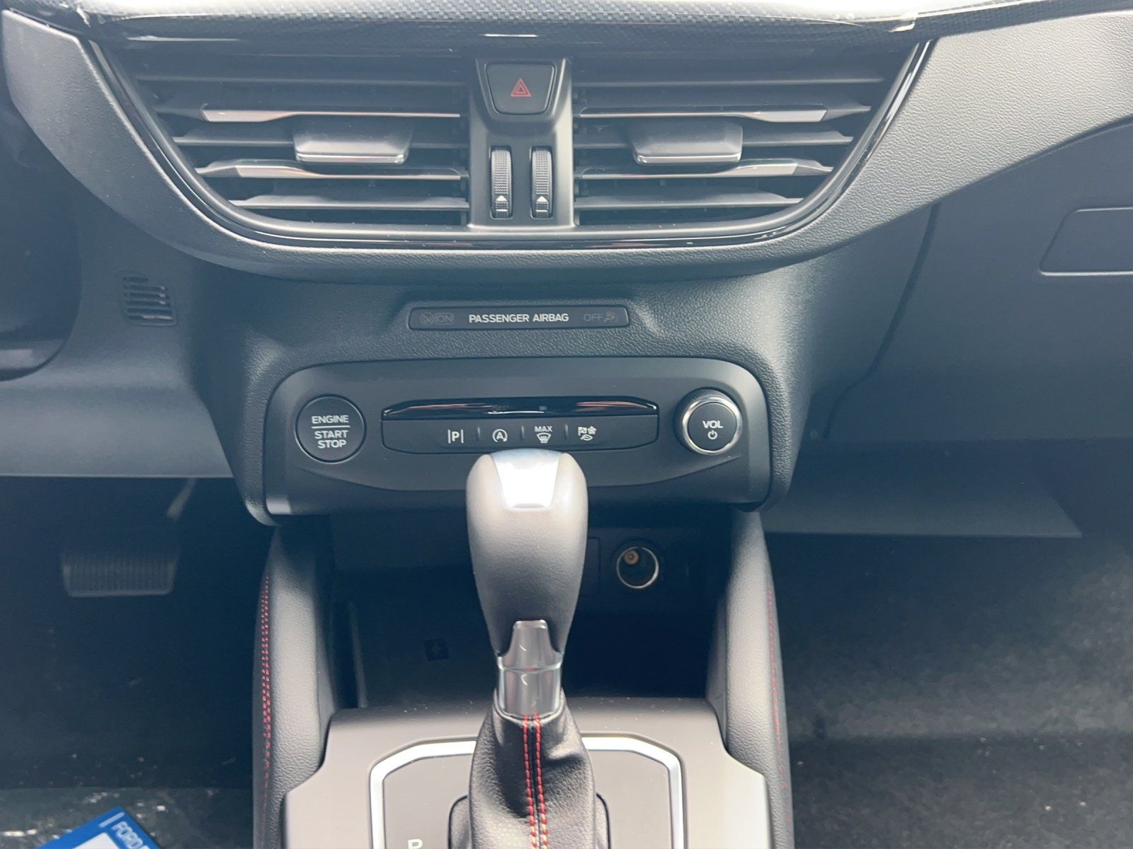 Fahrzeugabbildung Ford Focus ST-Line X Turnier Winter Paket HUD Navi