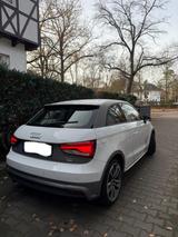 Audi A1 1.0 TFSI ultra S tronic - mit allwetterreifen - Audi A1 von privat