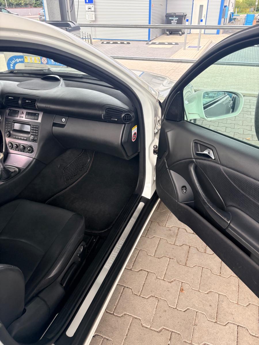 Mercedes-Benz CLC 200