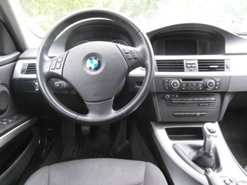 BMW 318 - 11