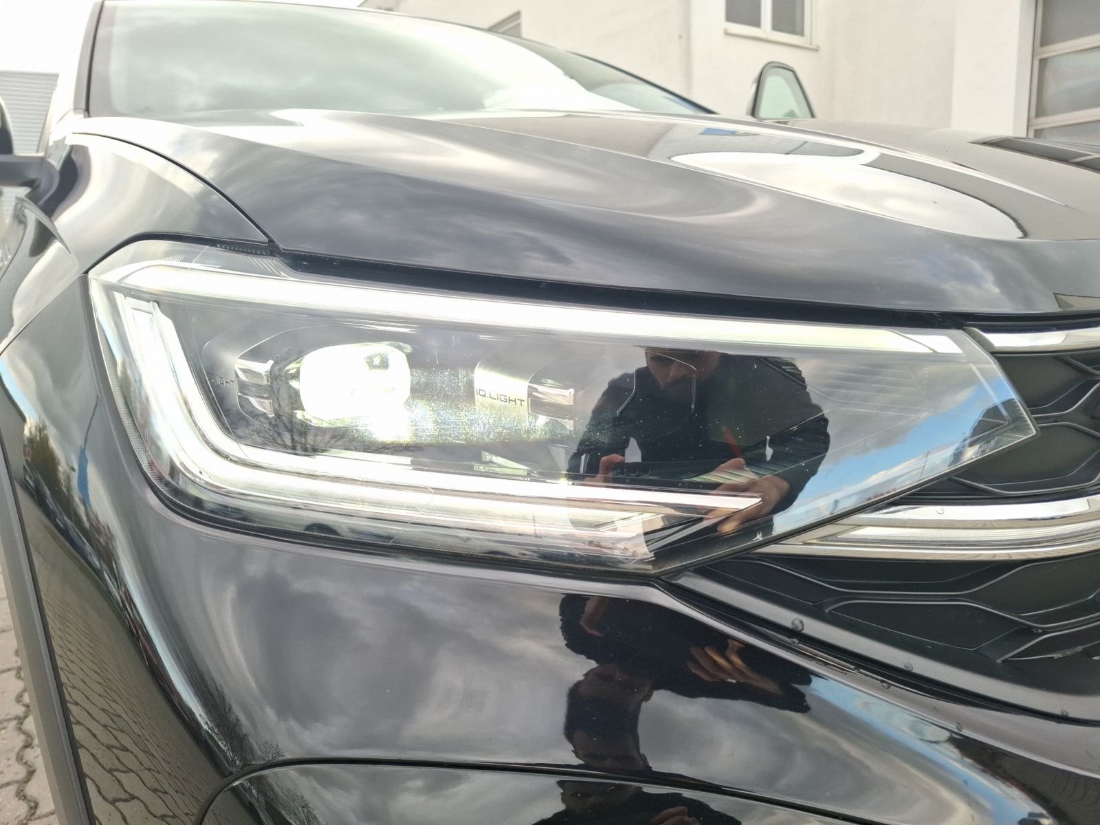 Fahrzeugabbildung Volkswagen Taigo R-Line DSG MatrixLED AHK Navi AID ACC RFK