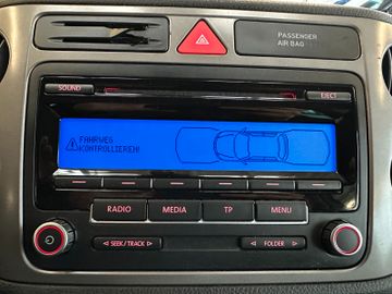 Volkswagen Tiguan Team 4Motion *2. Hand*Klima*SHZ*AHK*PDC*