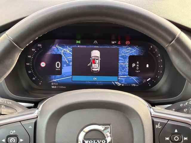 Volvo XC60 Momentum Pro 2WD