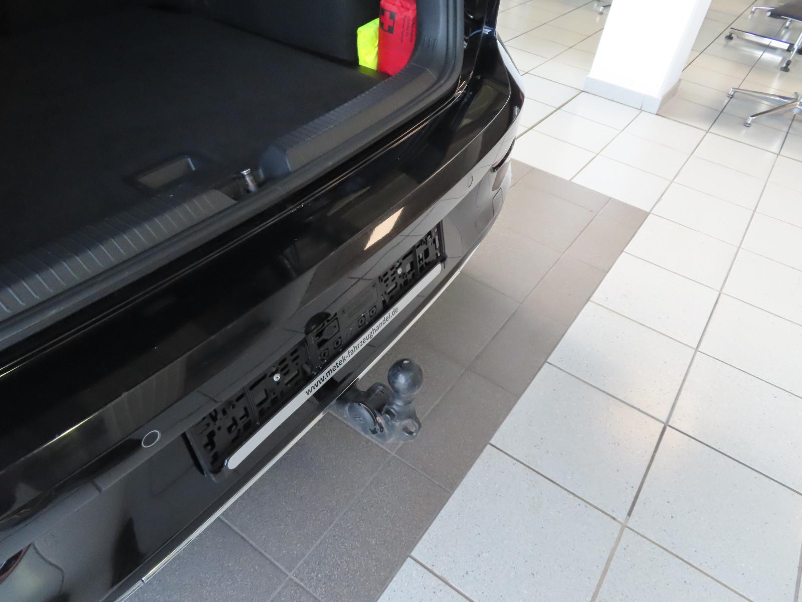 Volkswagen Golf VIII Lim. Move DSG PANO ACC AHK LED, миниатюра 10
