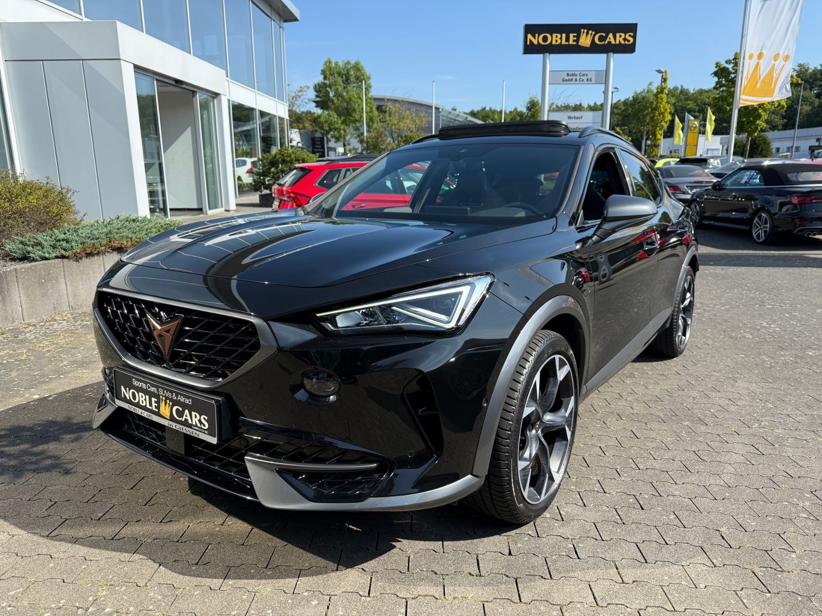 Fahrzeugabbildung CUPRA Formentor VZ e-Hybrid PANO LED NAVI ALU