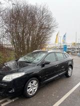 Renault Megan Grandtour 1.6 Benzin - Renault Megane aus 2012 mit Benzin-Antrieb: Kombi