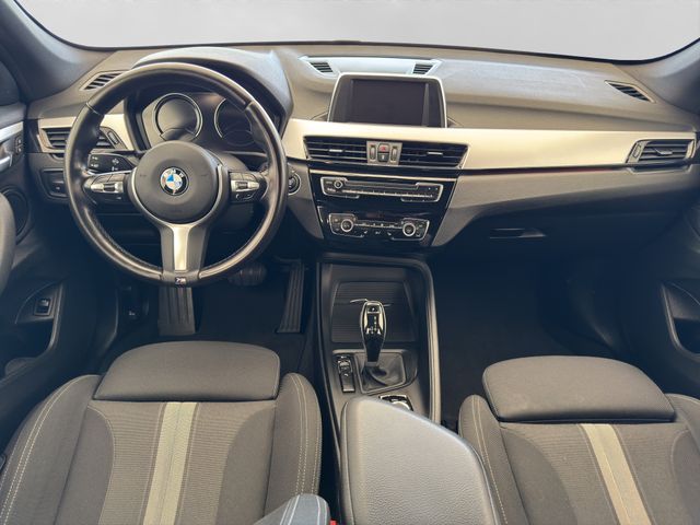 Fahrzeugabbildung BMW X1 sDrive 18d LED+Kamera+AHK+Sportsitze