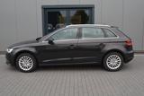 Audi A3 Sportback ambiente-BiXenon-Navi-Teilleder - Audi A3: Ambiente