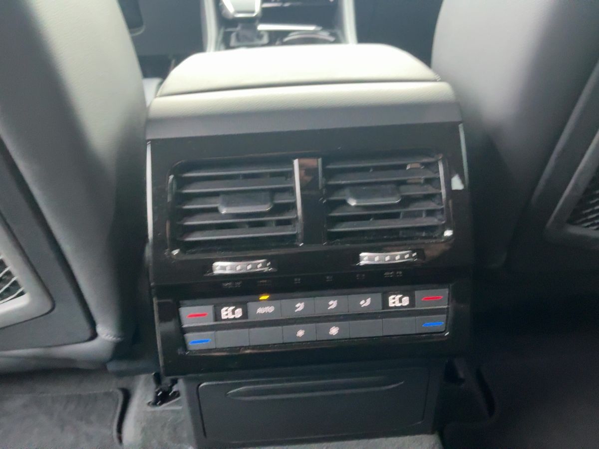 Volkswagen Touareg - Bild 20