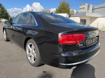 2011 AUDI A8 — фото 7