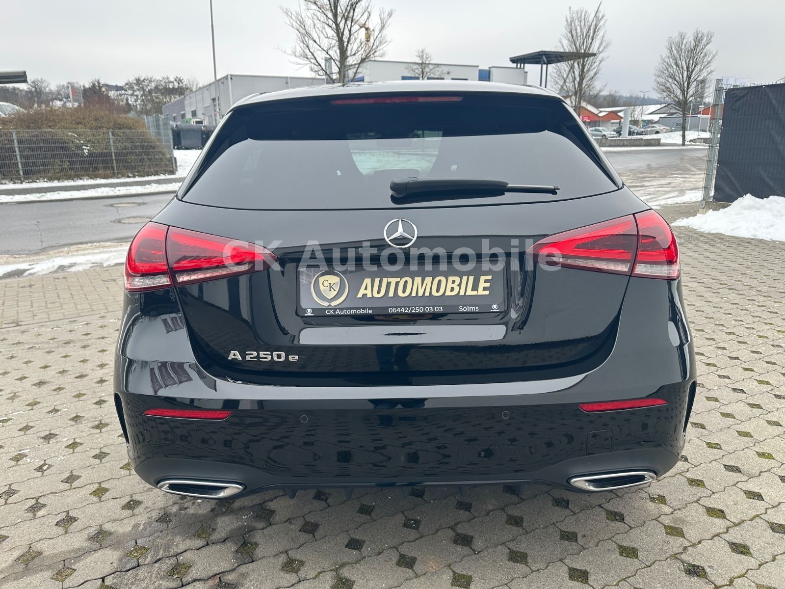 Fahrzeugabbildung Mercedes-Benz A 250e AMG-Line/Night-Paket/Navi/LED/Kamera