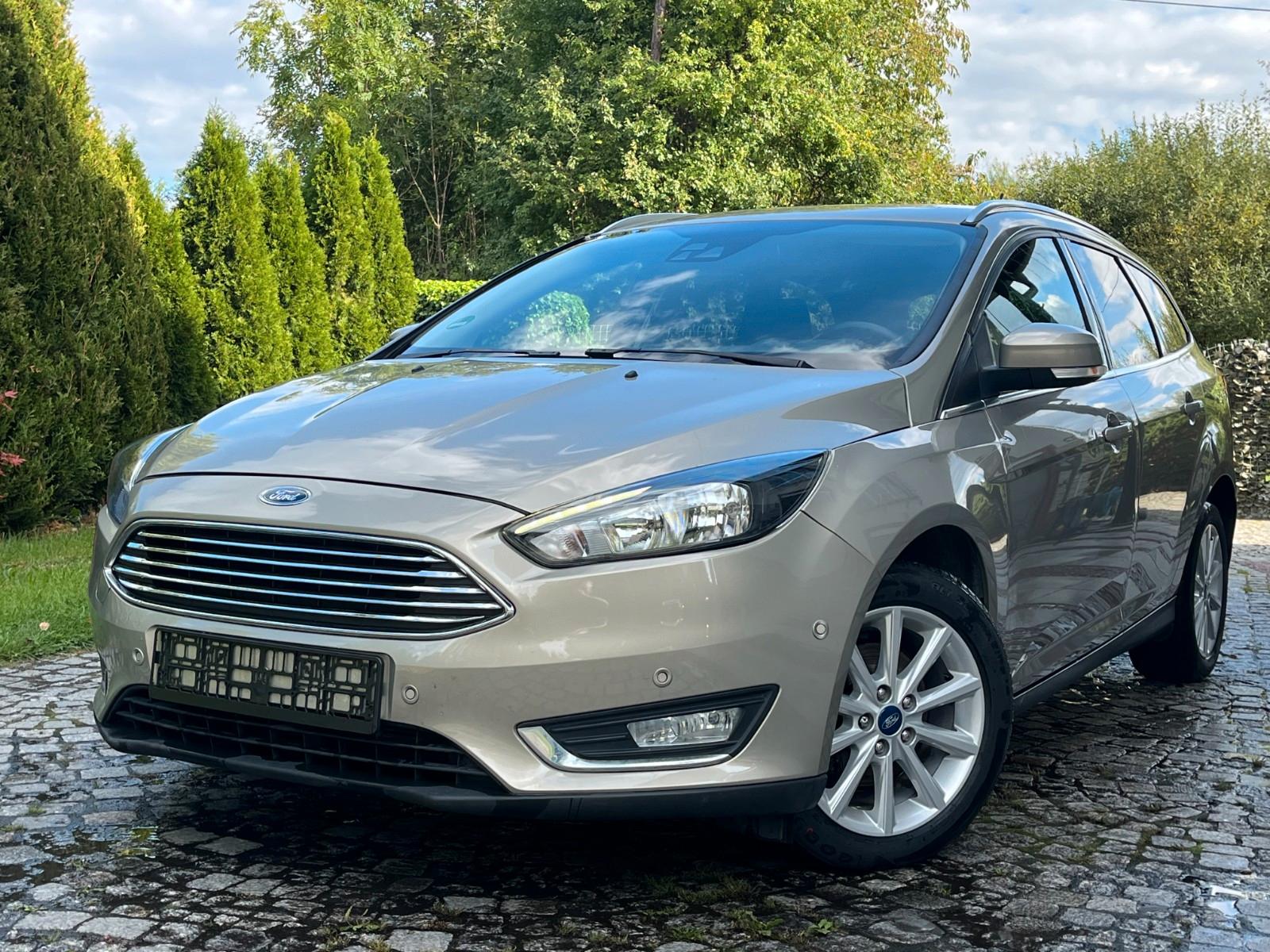 Ford Focus Turnier Titanium Zahnriemen & Service neu
