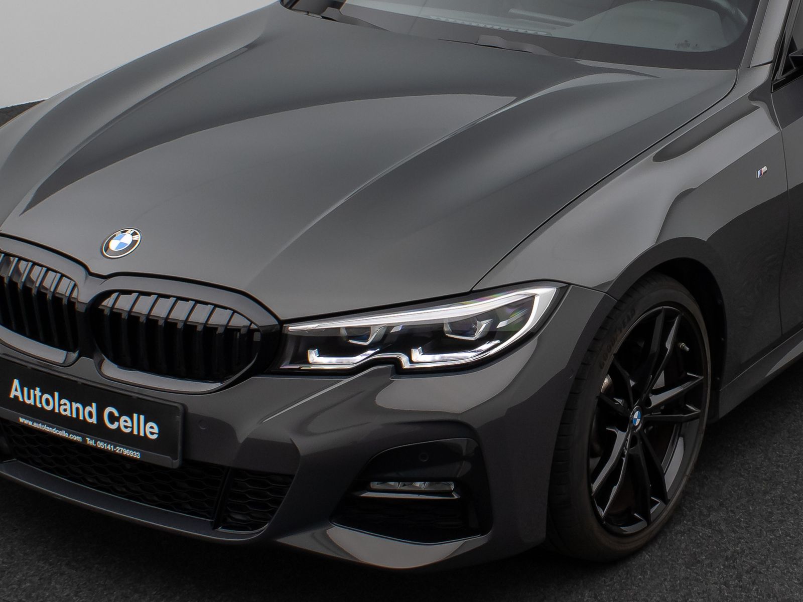 Fahrzeugabbildung BMW 330i M Sport Kamera DAB CockPitPr AHK Alarm 19"
