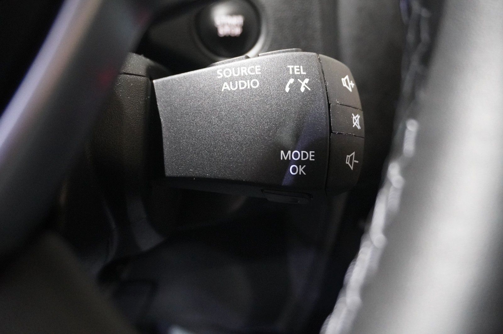 Fahrzeugabbildung Dacia Duster II 1.3 TCE PRESTIGE LED/KAMERA/SHZ/TEMP.