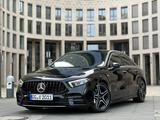 Mercedes-Benz A 35 AMG Mercedes-AMG A 35 4MATIC DCT Merced...