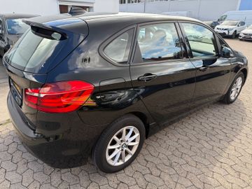 BMW 216 - 9