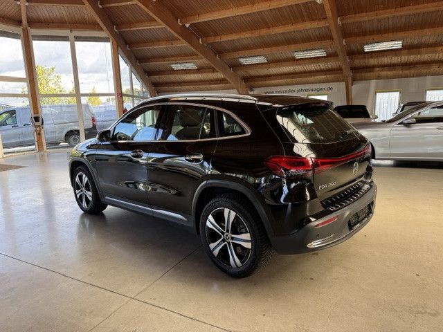 Mercedes-Benz EQA 250 Electric Art+Advanced Plus+Panorama imagem 3