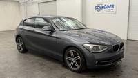 BMW 116i Sport Line *1.Hand*Xenon*Navi*SHZ*PDC*