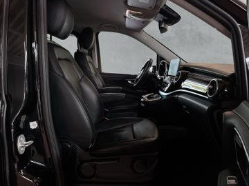 Mercedes V 250 - 12