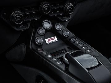 2022 Aston Martin V8 VANTAGE 缩略图 23