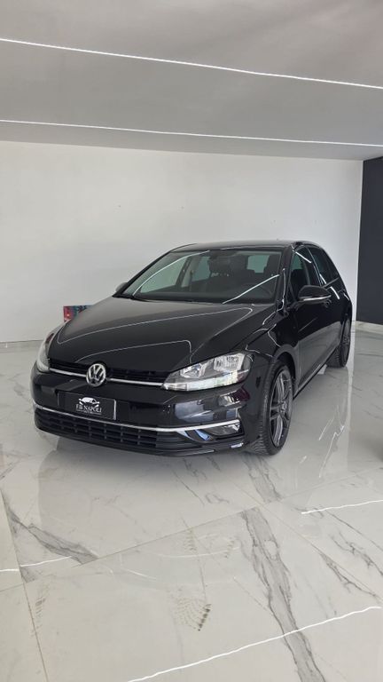 Image of Volkswagen Golf
