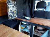Volkswagen T4 Bulli ausgebaut Camper mit Wohnmobilzulassung - Benzin Kastenwagen