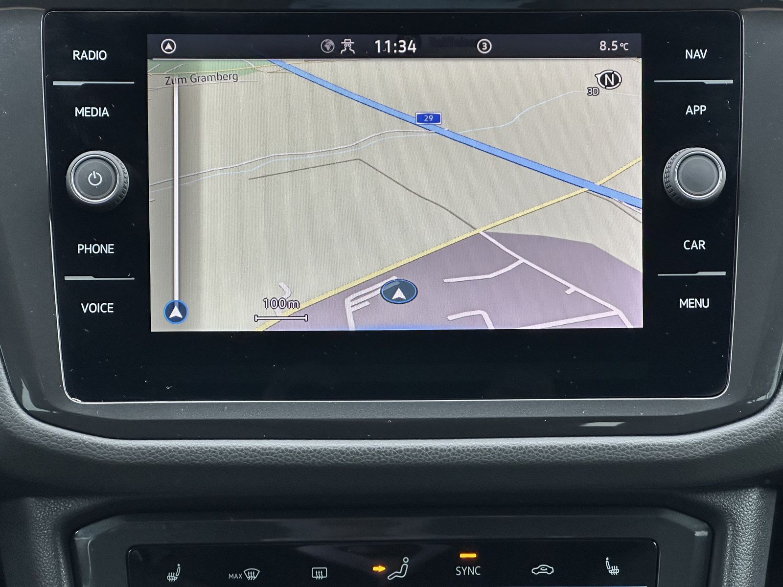 Fahrzeugabbildung Volkswagen Tiguan 2.0 TDI Life NAV+LED+KAMERA+DIGDISPLAY+PP