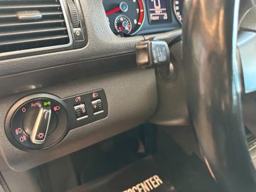 MYAUTOCENTER – Gebraucht- und Jahreswagen mit Werkstattservice in Pfaffenhofen Volkswagen Touran*7-Sitzer*TEMPO*2ZONEN*SitzHZ*PDC*TÜV 528