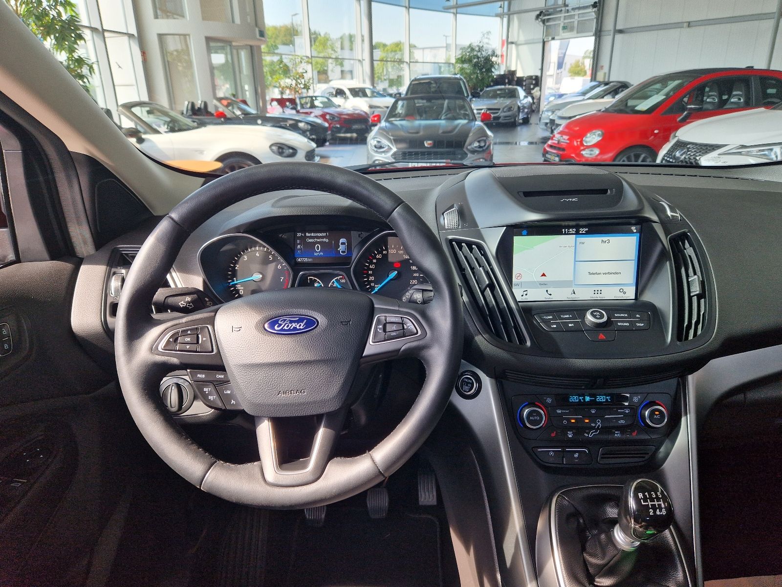 Fahrzeugabbildung Ford Kuga Cool & Connect KLIMA NAV SHZ PDC