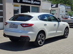 Fahrzeugabbildung Levante Gransport Q4