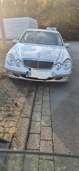 Mercedes-Benz E 240 CLASSIC V6