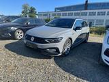 Volkswagen Passat Variant R line 4Motion Matrix/AHK/ACC/360 - Volkswagen Passat Variant: 4motion