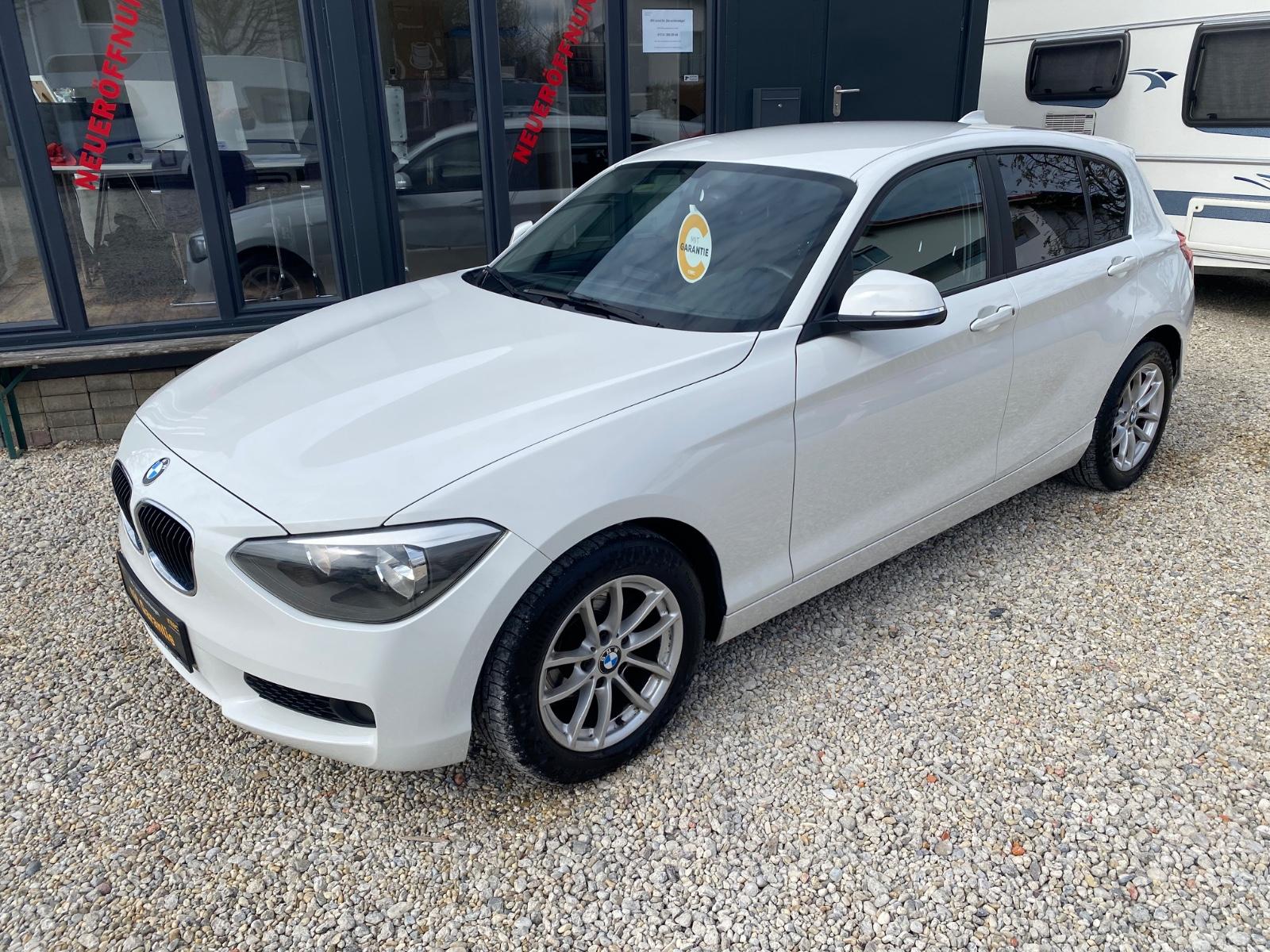 BMW 116 *PDC*Freisprecheinrichtung*8-fach bereift*