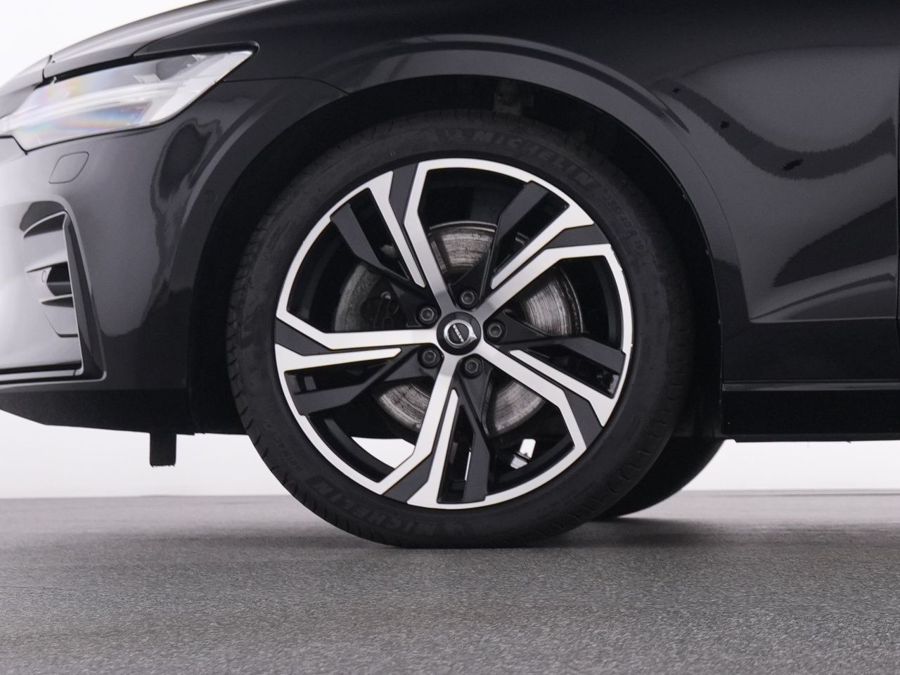 Volvo V60 B4 Plus Dark+ACC+PANO+HA&KA+LICHTPAK+BLIS+ foto 20