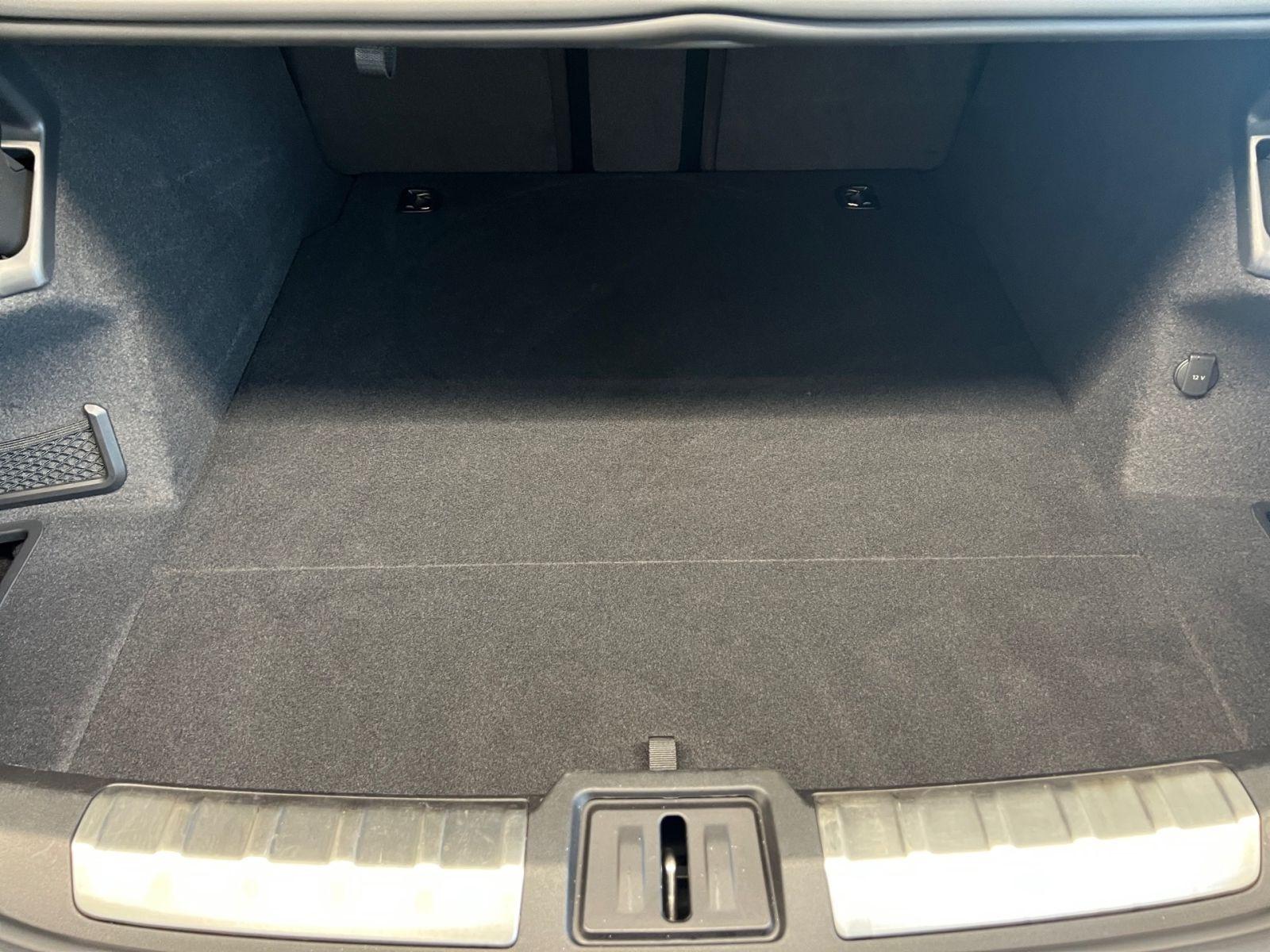 Audi e-tron GT quattro Navi DAB PDC Tempomat LED Pano