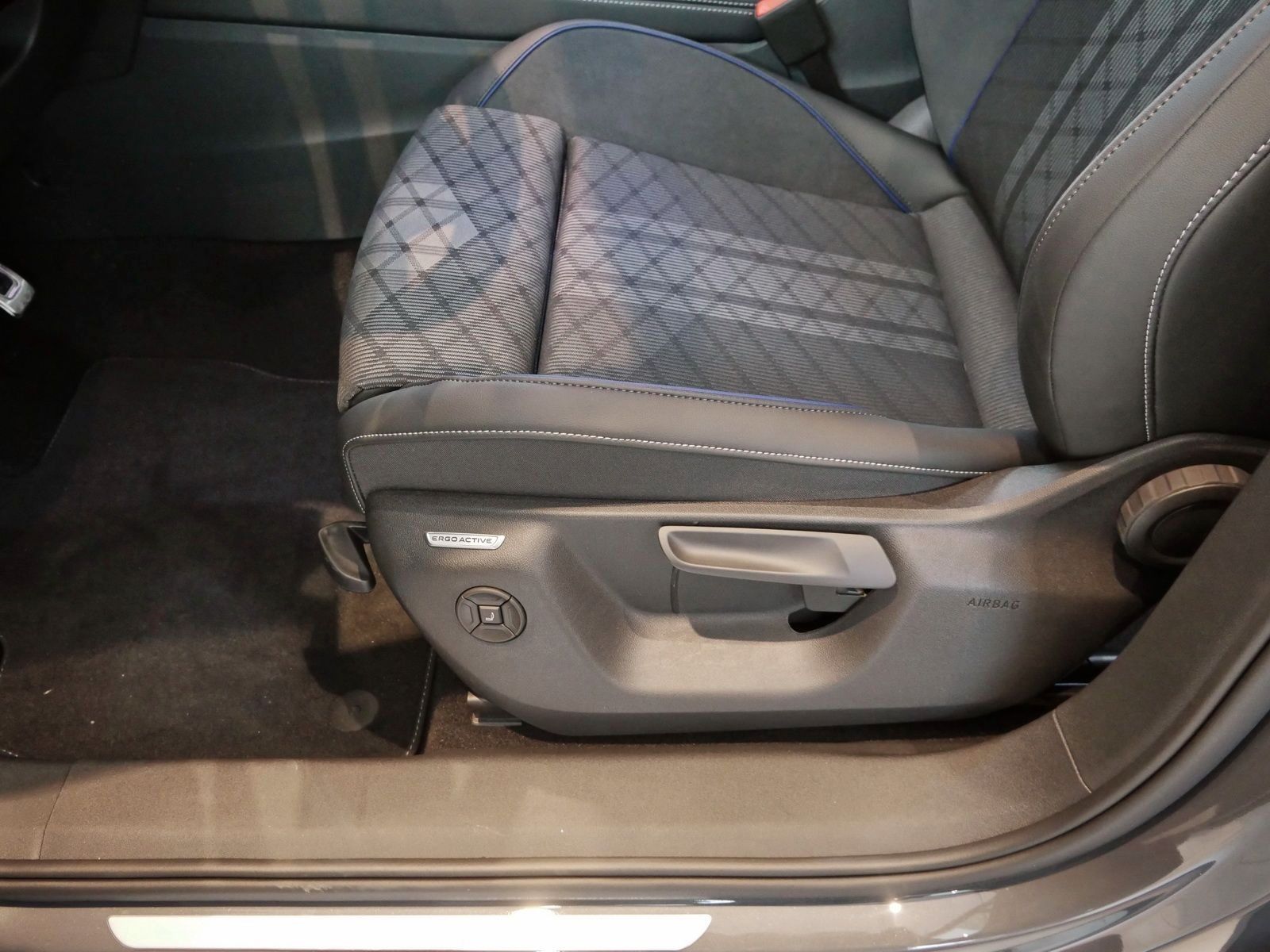 Volkswagen Tiguan - Bild 17