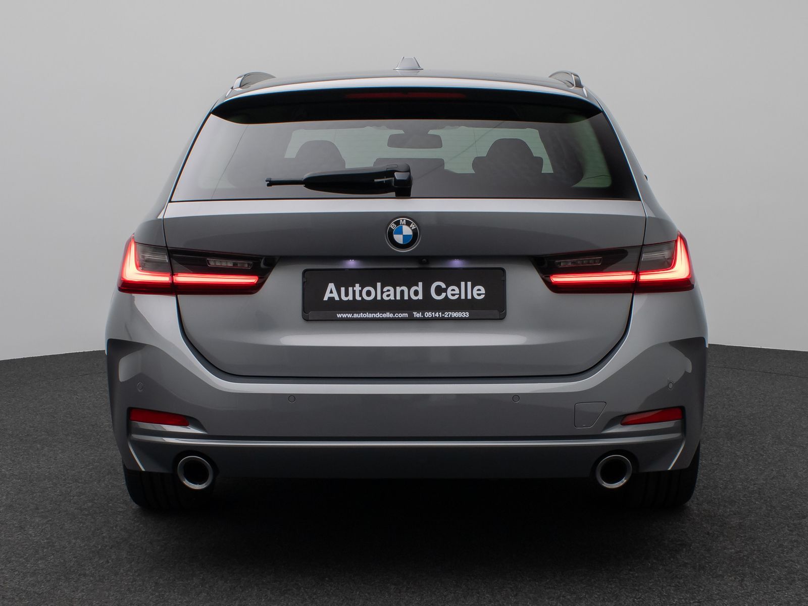Fahrzeugabbildung BMW 320d Kamera DAB HiFi Fernlichtassist Stop&Go LED