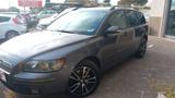 Volvo V50 2.0 D cat Momentum - Volvo V50 Momentum mit Diesel-Antrieb