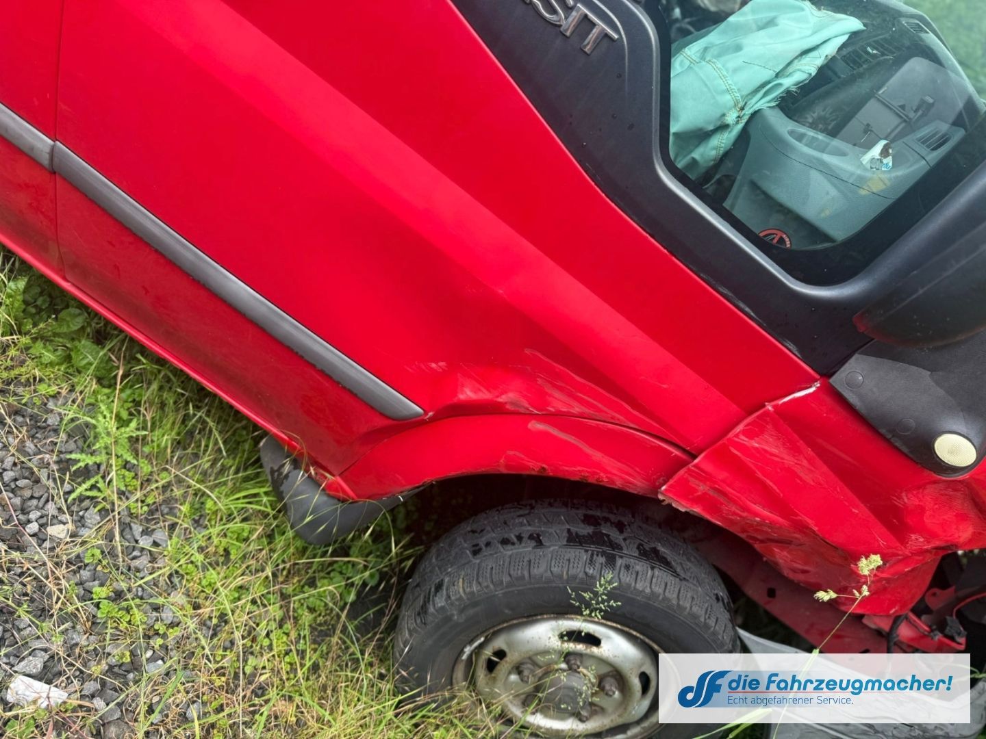 Fahrzeugabbildung Ford Transit Kombi 9.Si.*TOTALSCHADEN ohne Motor u.Ge