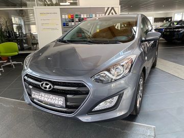 Hyundai i30 1.6 GDi blue